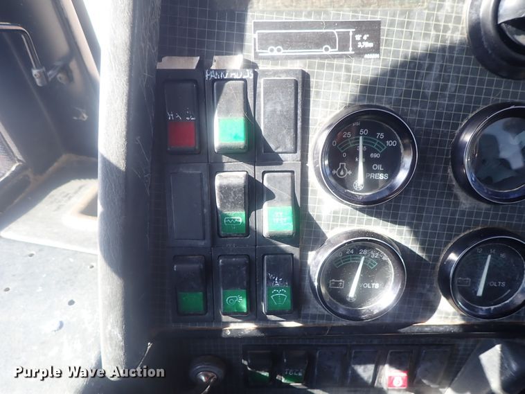 image for item DI7302 1997 Prevost H3-45  coach bus