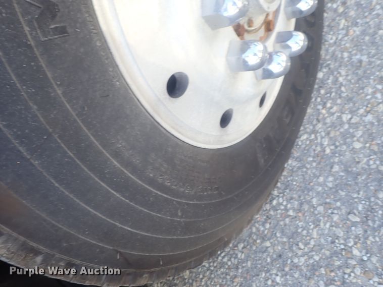 image for item DI7302 1997 Prevost H3-45  coach bus