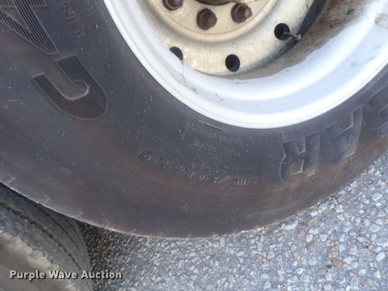 image for item DI7302 1997 Prevost H3-45  coach bus