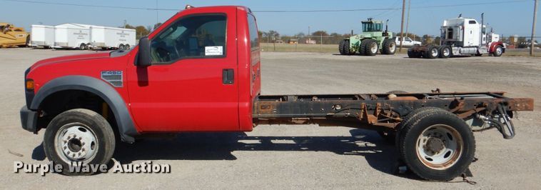 image for item DJ0275 2007 Ford F450 Super Duty XL  truck cab and chassis