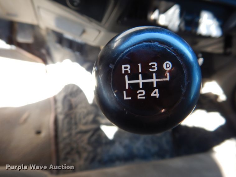 image for item DJ0275 2007 Ford F450 Super Duty XL  truck cab and chassis