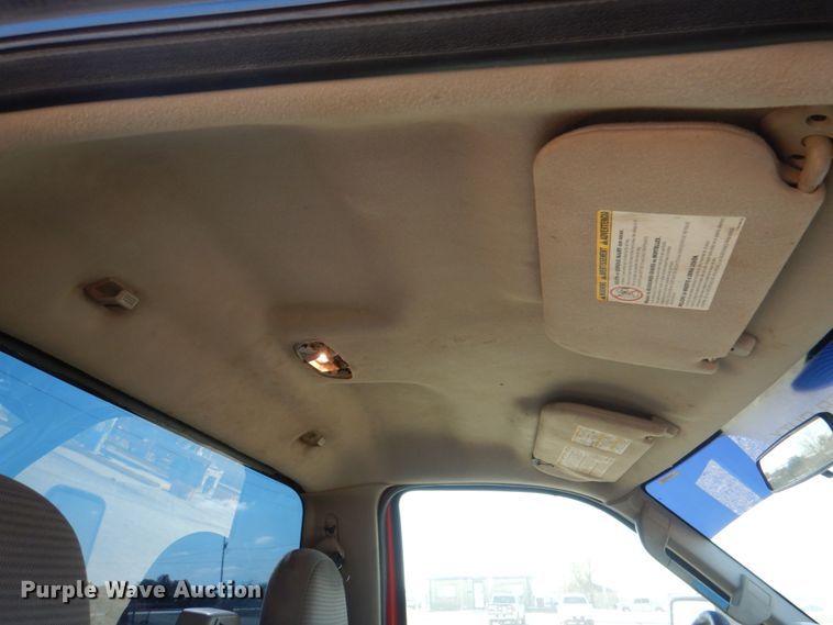 image for item DJ0275 2007 Ford F450 Super Duty XL  truck cab and chassis