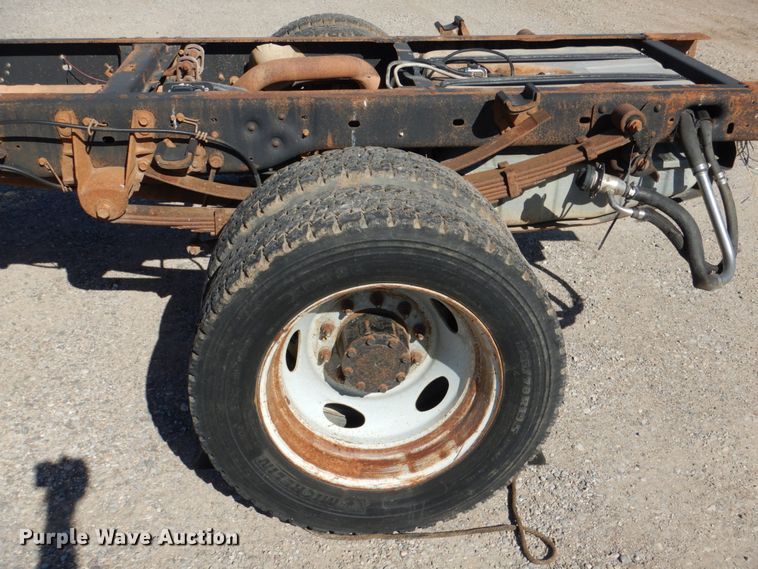 image for item DJ0275 2007 Ford F450 Super Duty XL  truck cab and chassis