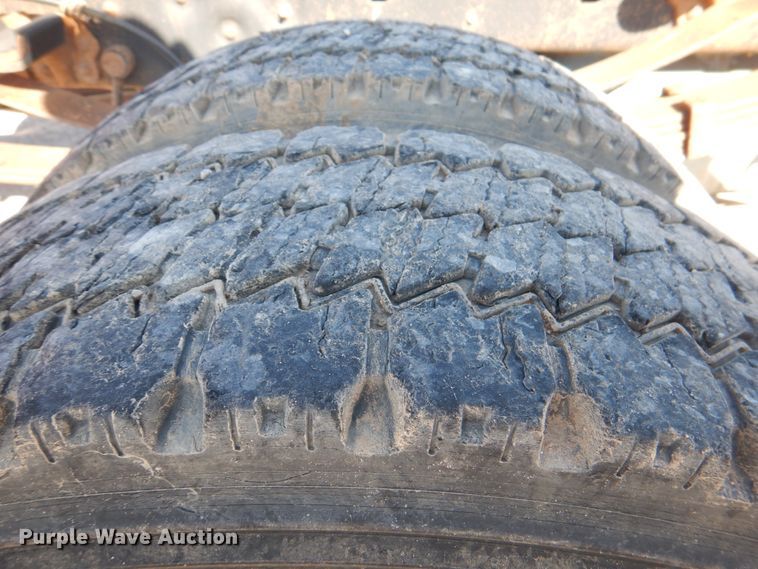 image for item DJ0275 2007 Ford F450 Super Duty XL  truck cab and chassis