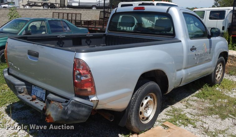 image for item DJ3479 2006 Toyota Tacoma  pickup truck