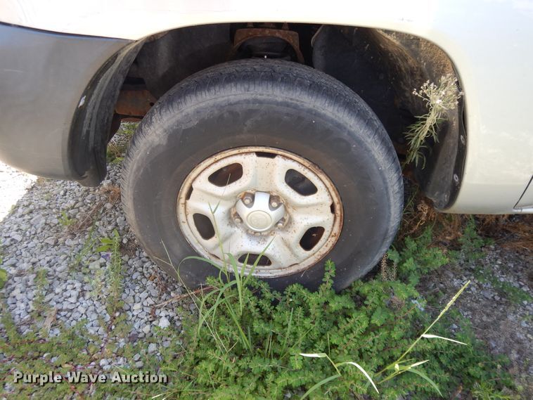 image for item DJ3479 2006 Toyota Tacoma  pickup truck