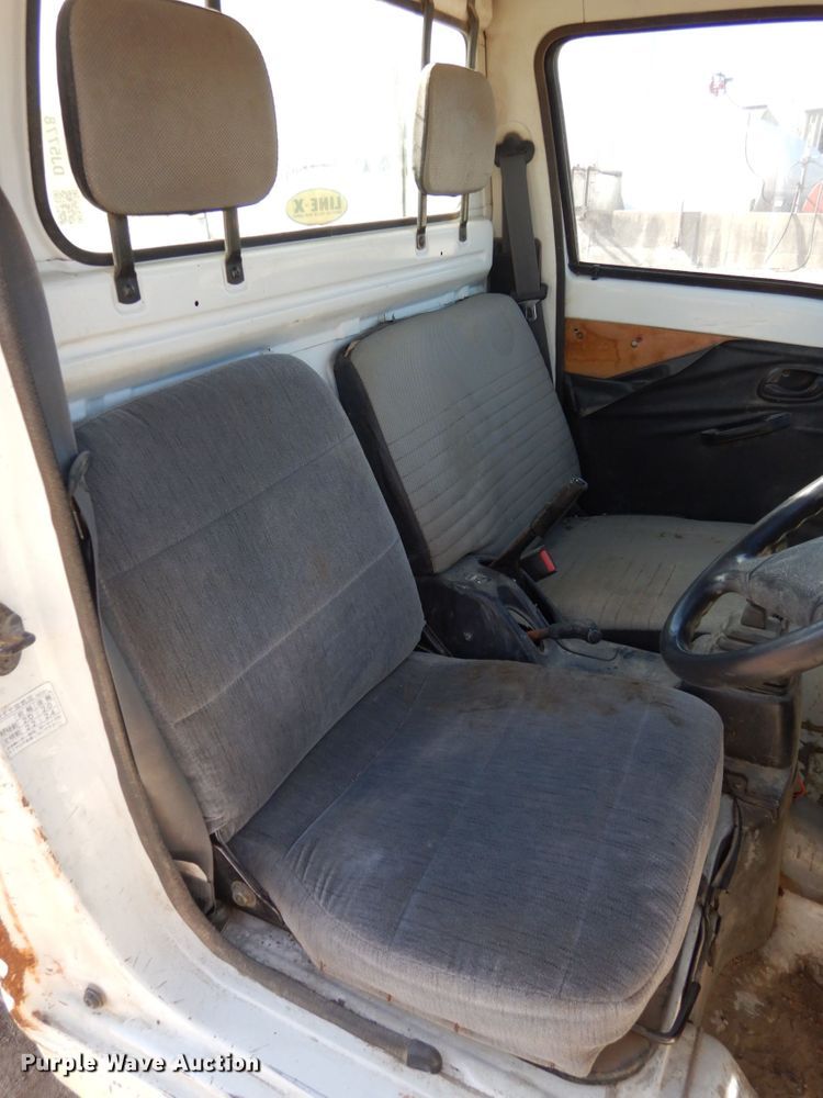 image for item DJ5778 Suzuki V-DD51T  mini truck