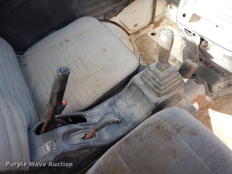 image for item DJ5778 Suzuki V-DD51T  mini truck