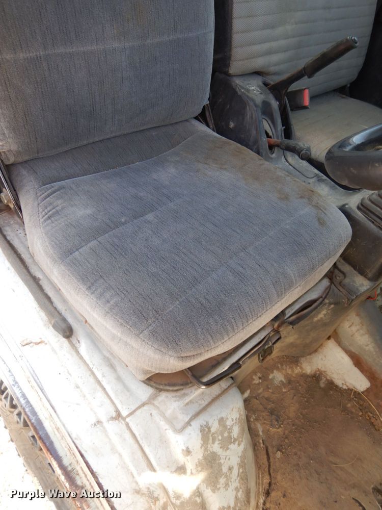 image for item DJ5778 Suzuki V-DD51T  mini truck