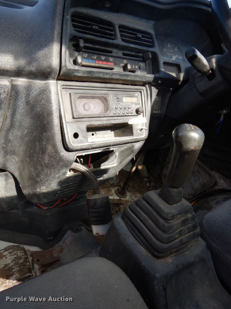 image for item DJ5778 Suzuki V-DD51T  mini truck