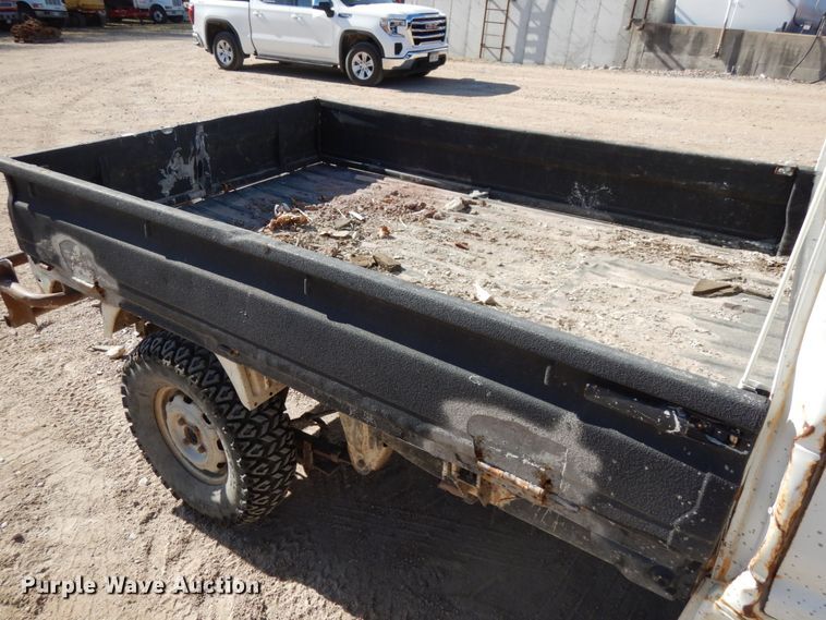 image for item DJ5778 Suzuki V-DD51T  mini truck