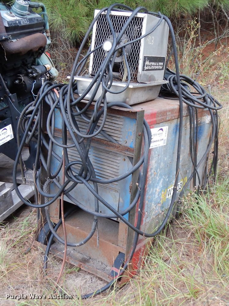 image for item DJ6652 (4) Miller welders