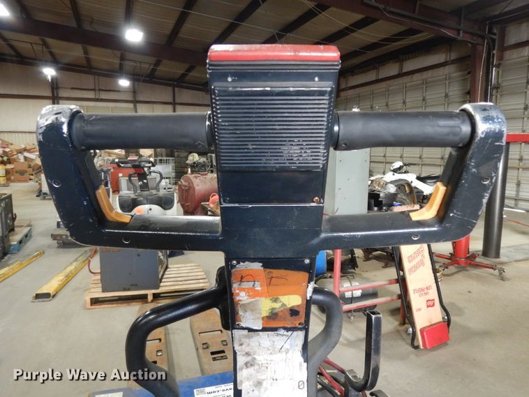 image for item DJ6653 (5) Crown pallet jacks