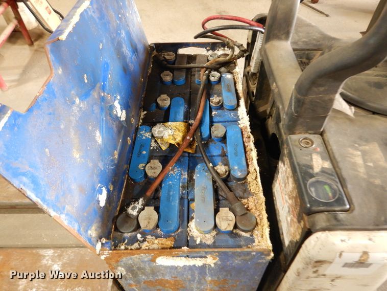 image for item DJ6653 (5) Crown pallet jacks