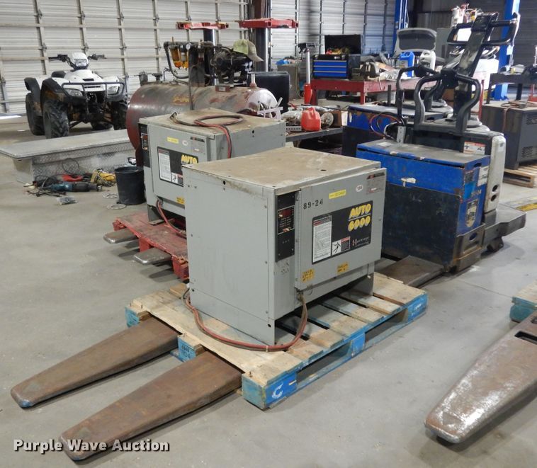 image for item DJ6653 (5) Crown pallet jacks