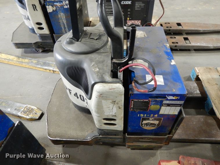 image for item DJ6653 (5) Crown pallet jacks