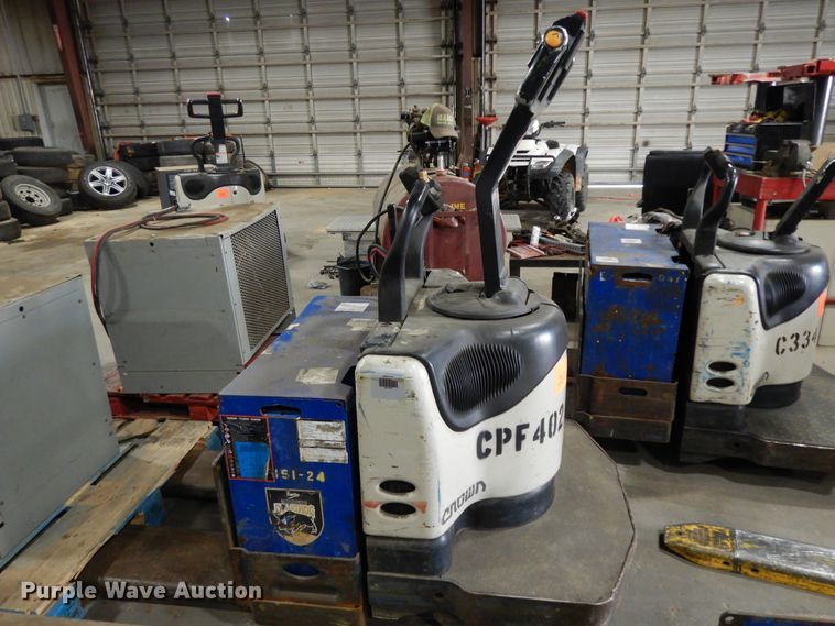 image for item DJ6653 (5) Crown pallet jacks