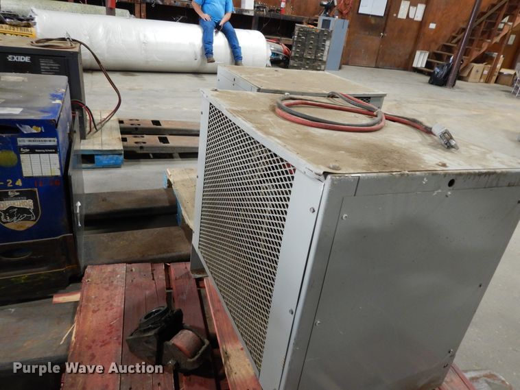 image for item DJ6653 (5) Crown pallet jacks