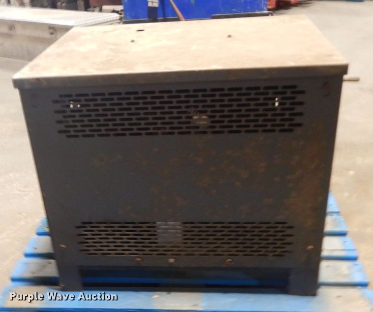 image for item DJ6653 (5) Crown pallet jacks