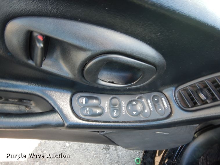 image for item DJ6654 2001 Chevrolet Corvette