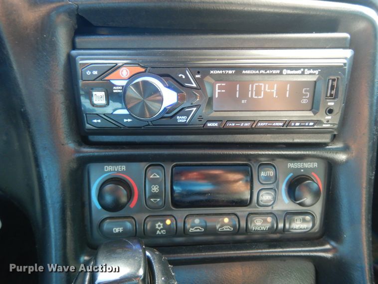 image for item DJ6654 2001 Chevrolet Corvette