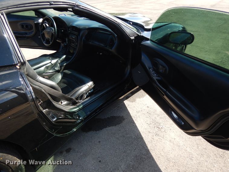 image for item DJ6654 2001 Chevrolet Corvette