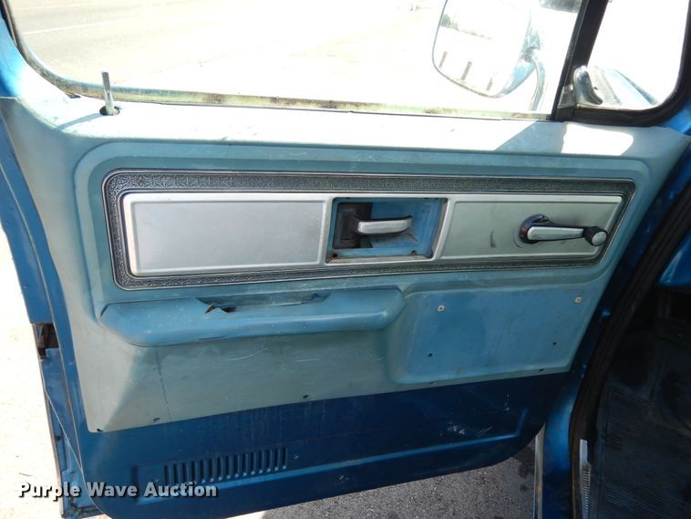 image for item DJ6655 1978 Chevrolet Cheyenne Blazer SUV