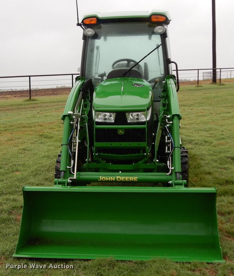 image for item DJ6661 2020 John Deere 3039R  tractor