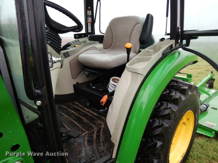 image for item DJ6661 2020 John Deere 3039R  tractor