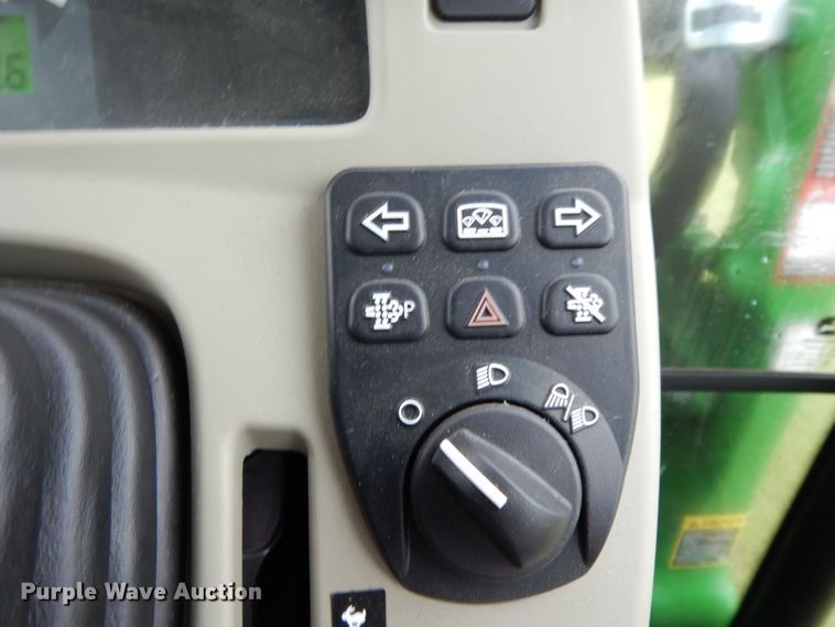 image for item DJ6661 2020 John Deere 3039R  tractor