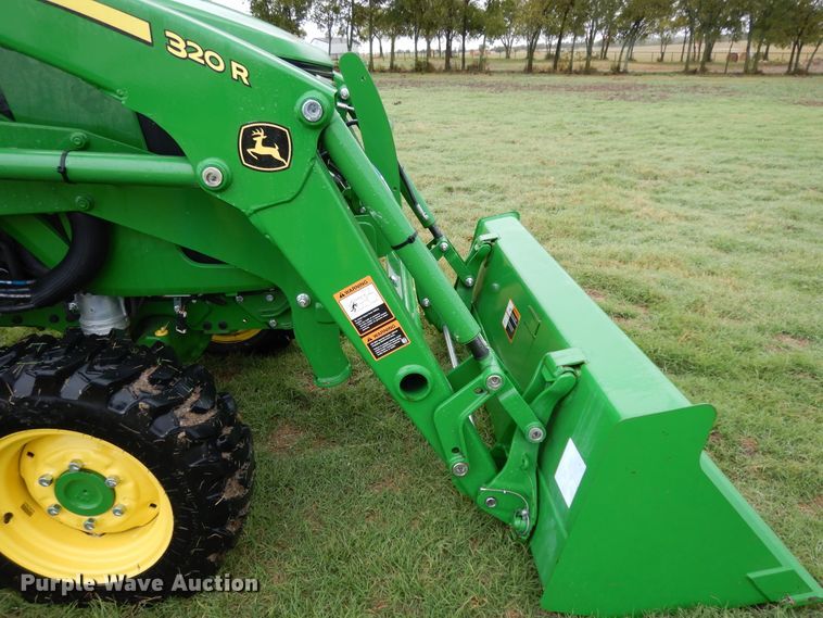 image for item DJ6661 2020 John Deere 3039R  tractor