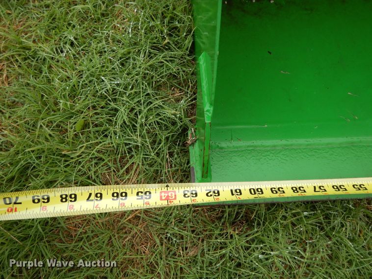 image for item DJ6661 2020 John Deere 3039R  tractor