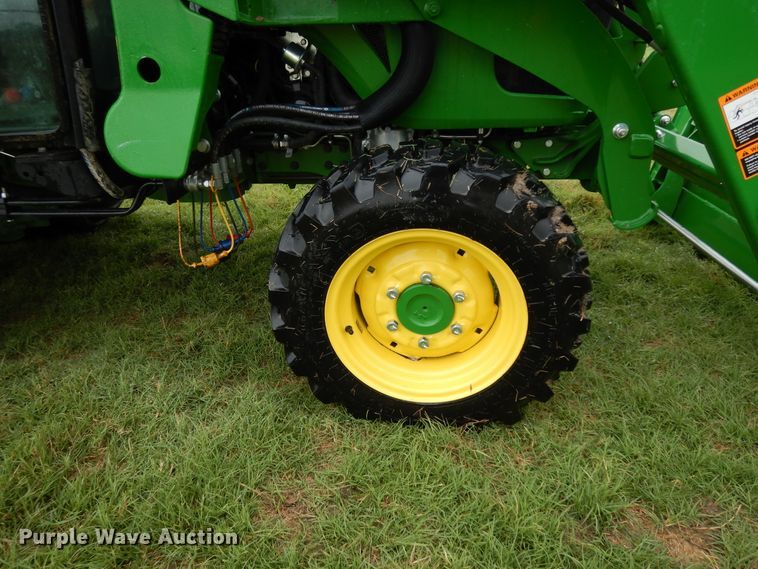 image for item DJ6661 2020 John Deere 3039R  tractor