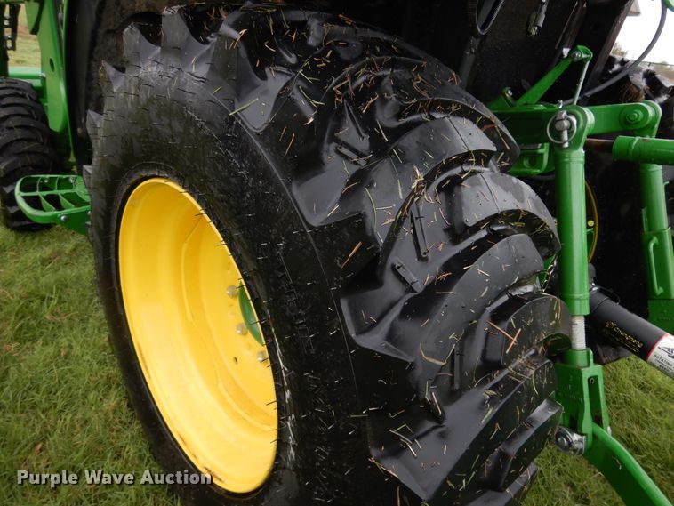 image for item DJ6661 2020 John Deere 3039R  tractor