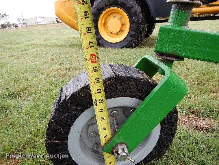 image for item DJ6661 2020 John Deere 3039R  tractor