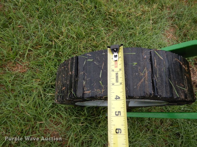 image for item DJ6661 2020 John Deere 3039R  tractor