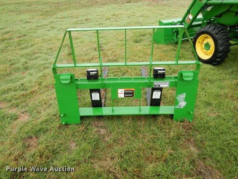 image for item DJ6661 2020 John Deere 3039R  tractor