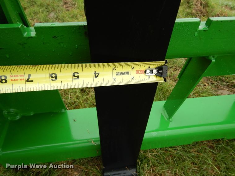 image for item DJ6661 2020 John Deere 3039R  tractor