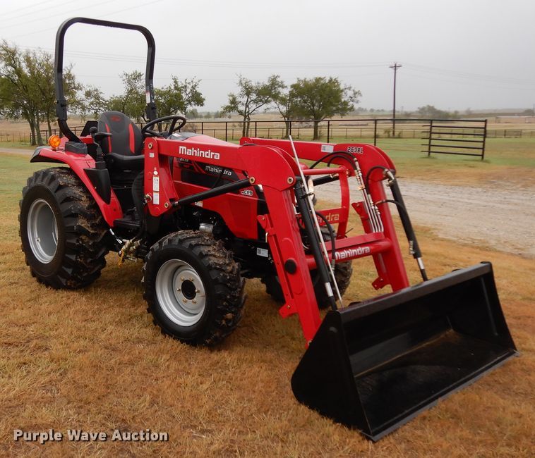 image for item DJ6665 2019 Mahindra 2638  MFWD tractor