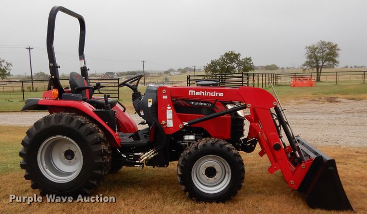 image for item DJ6665 2019 Mahindra 2638  MFWD tractor