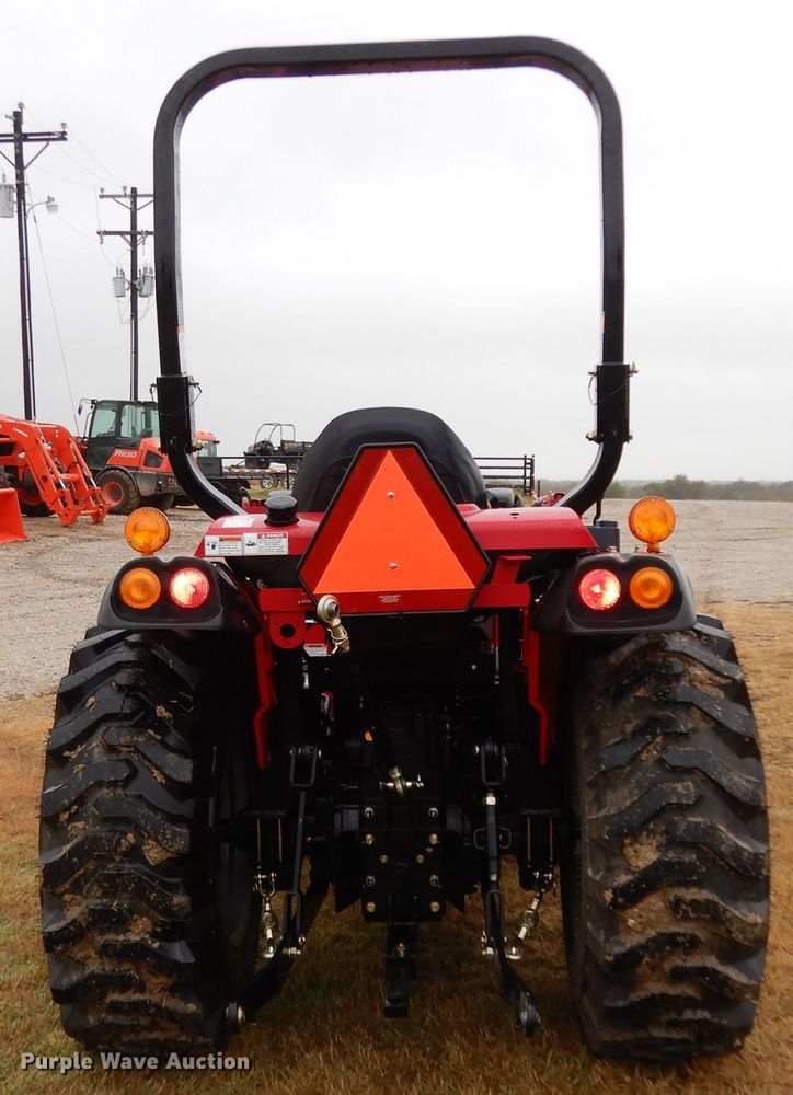 image for item DJ6665 2019 Mahindra 2638  MFWD tractor