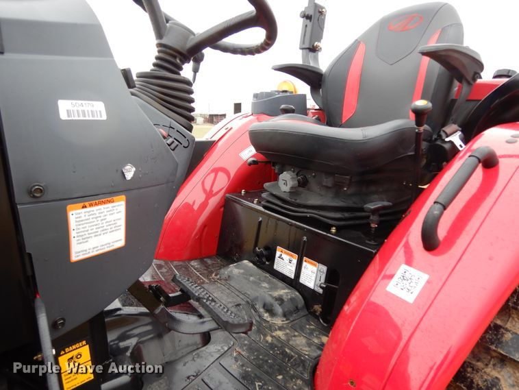 image for item DJ6665 2019 Mahindra 2638  MFWD tractor