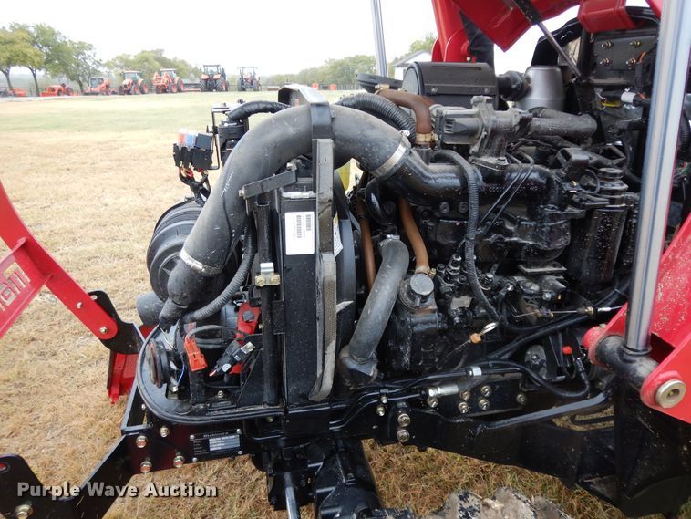 image for item DJ6665 2019 Mahindra 2638  MFWD tractor