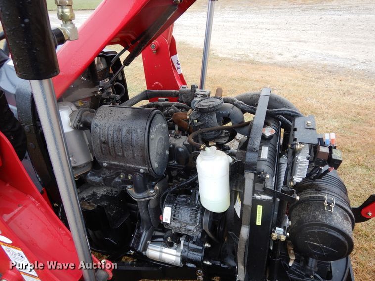 image for item DJ6665 2019 Mahindra 2638  MFWD tractor
