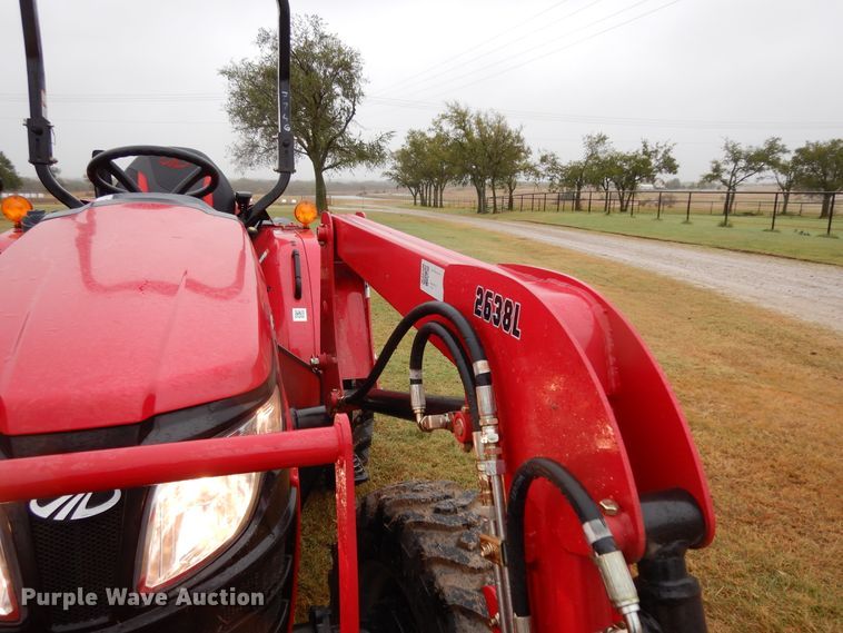 image for item DJ6665 2019 Mahindra 2638  MFWD tractor
