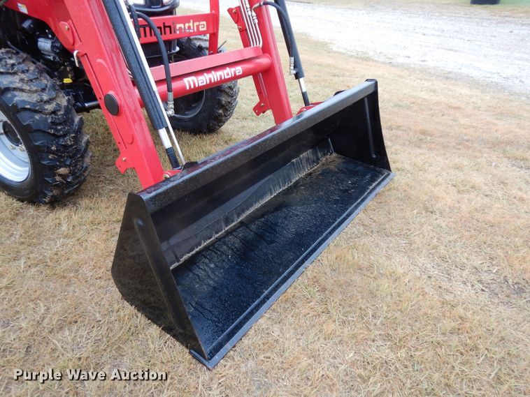 image for item DJ6665 2019 Mahindra 2638  MFWD tractor