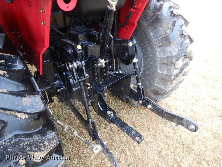 image for item DJ6665 2019 Mahindra 2638  MFWD tractor