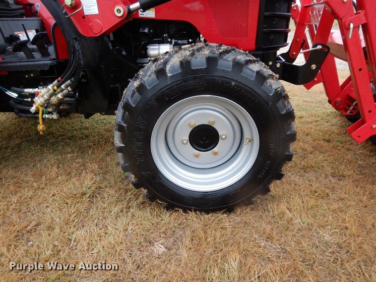 image for item DJ6665 2019 Mahindra 2638  MFWD tractor