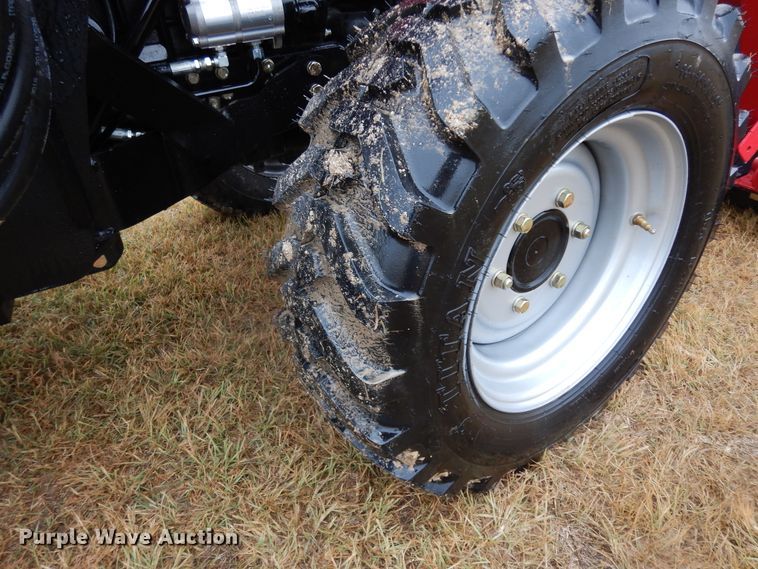 image for item DJ6665 2019 Mahindra 2638  MFWD tractor