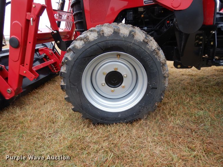 image for item DJ6665 2019 Mahindra 2638  MFWD tractor